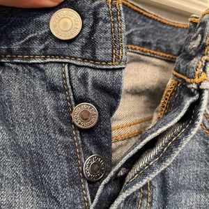 Levi’s jeans Width 27 Length 28